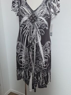 Apt. 9 Black and White V-Neck Embellished Paisley Dress